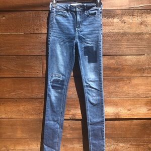 HOLLISTER: high rise skinny jeans.
